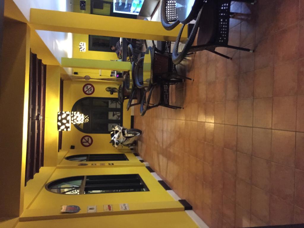 Bed and Breakfast Elphinstone Residencia Kochi Exterior foto