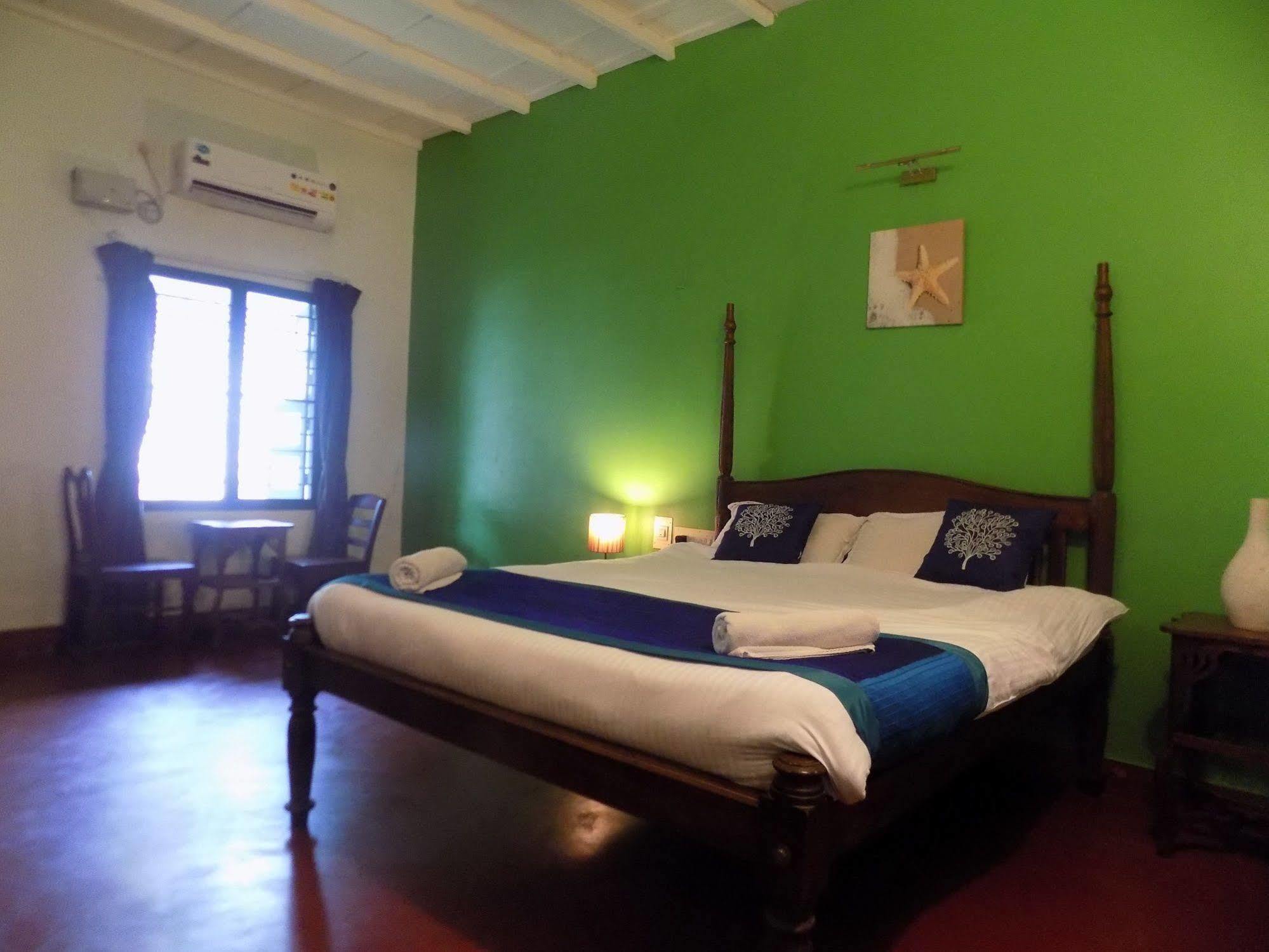 Bed and Breakfast Elphinstone Residencia Kochi Exterior foto