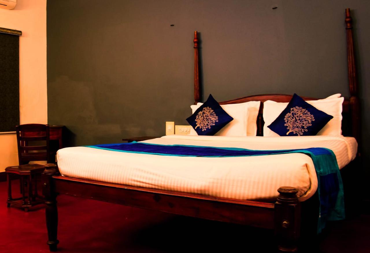 Bed and Breakfast Elphinstone Residencia Kochi Exterior foto